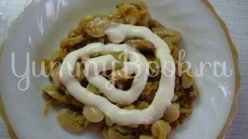 Рецепт Салата с фасолью и шампиньонами