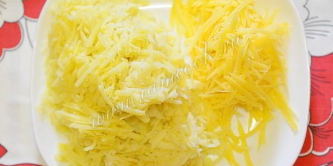 Рецепт салата с горбушей и крабовыми палочками