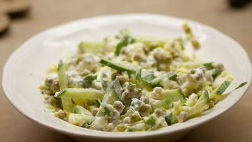 Рецепт Салата с горошком и яйцами