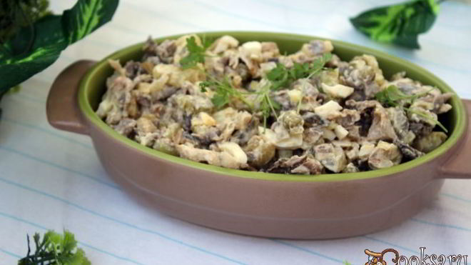 Рецепт Салата с говядиной и жареными вешенками