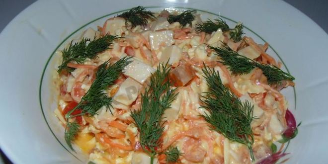Рецепт салата с копченой курицей и корейской морковью