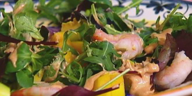 Рецепт салата с креветками, манго и авокадо