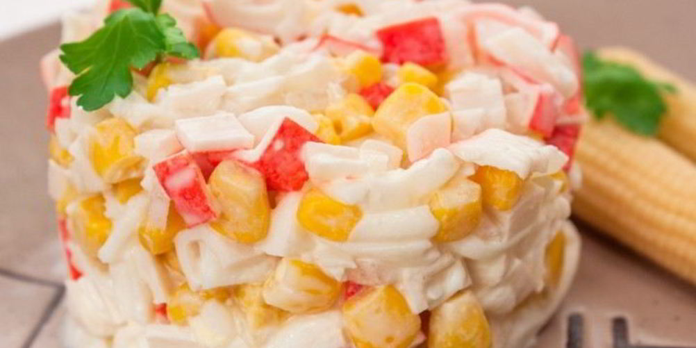 Как приготовить салат с кукурузой
