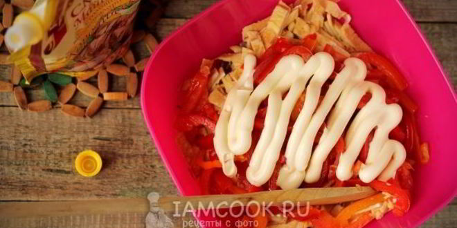 Рецепт салата с курицей и перцем