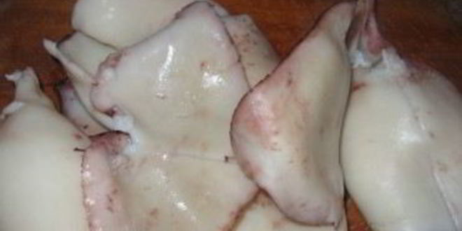 Рецепт салата с отварными кальмарами