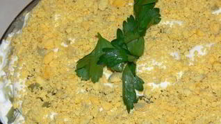 Рецепт Салата с печенью и солеными огурцами