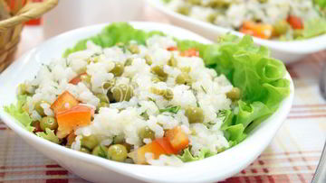Рецепт Салата с рисом Лука