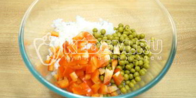 Рецепт салата с рисом лука