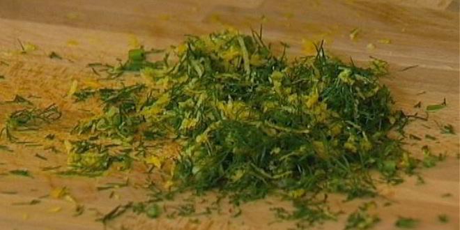 Рецепт салата с семгой в сухом маринаде из цедры и укропа