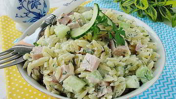Рецепт Салата с ветчиной и огурцом