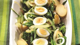 Рецепт Салата со щавелем и картофелем