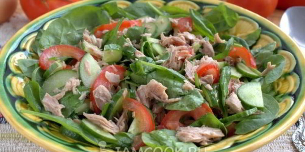 Как приготовить салат со шпинатом и тунцом