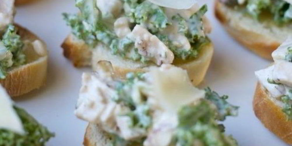 Как приготовить брускетту с салатом цезарь