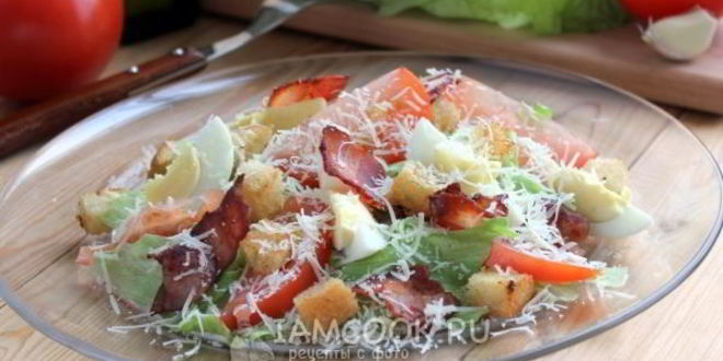 Рецепт салата цезарь с беконом