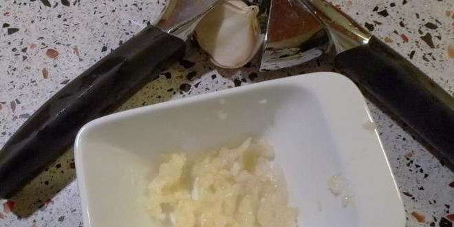 Рецепт салата цезарь с курицей и пармезаном