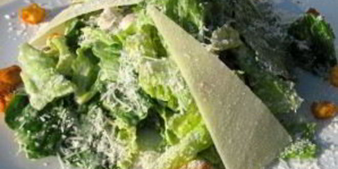 Рецепт салата цезарь с перепелиными яйцами