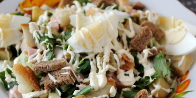 Рецепт цезаря с копченой курицей и маринованными грибами