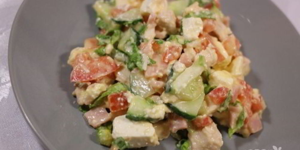 Как приготовить цезаря с курицей и сухариками