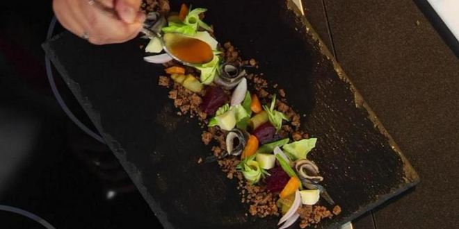 Рецепт винегрета с килькой и медово-горчичным соусом