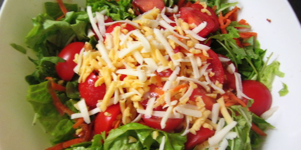 Как приготовить зеленый итальянский салат с соусом винегрет