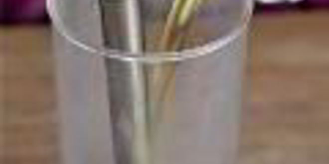 Рецепт пикантного майонеза с листьями редиса