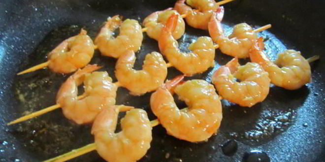 Рецепт имбирных креветок в соевом маринаде