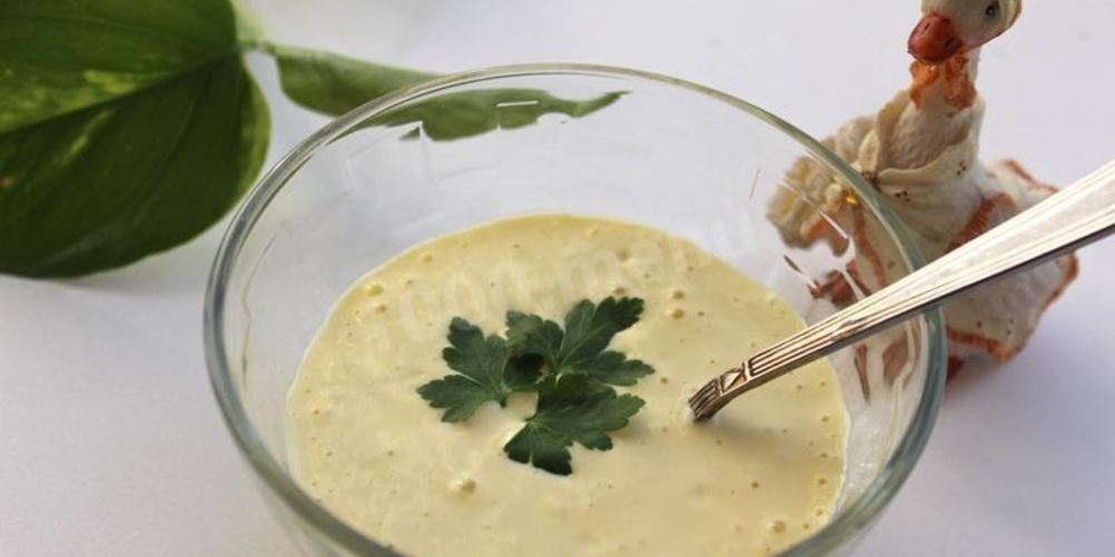 Как приготовить пикантный чесночный соус с горчицей и лимонным соком