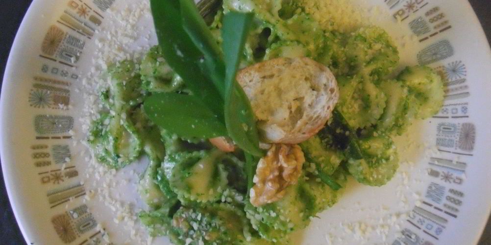 Как приготовить пасту с соусом песто по-итальянски