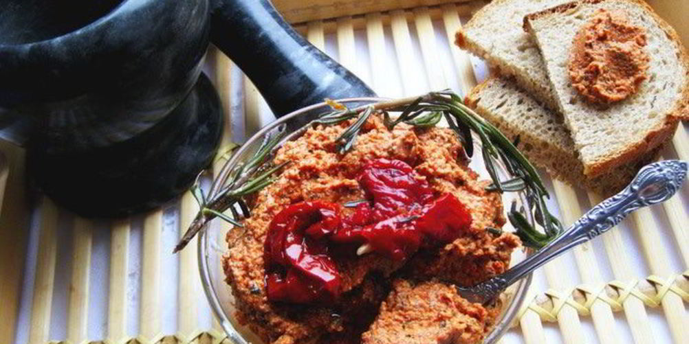 Как приготовить песто с вялеными томатами