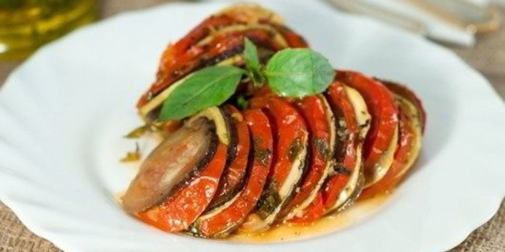 Как приготовить рататуй с соусом песто