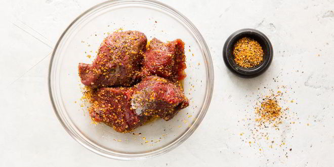 Рецепт стейка на гриле с соусом песто