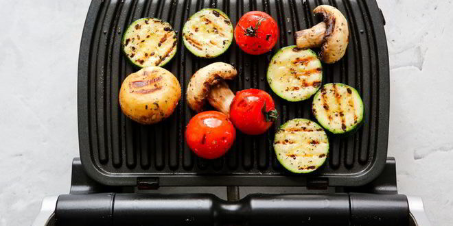 Рецепт стейка на гриле с соусом песто