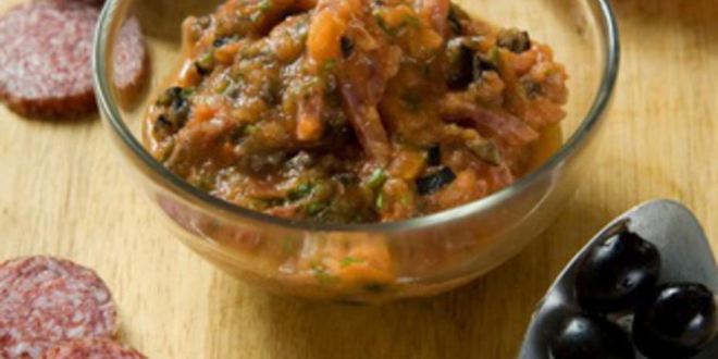 Рецепт соуса с салями