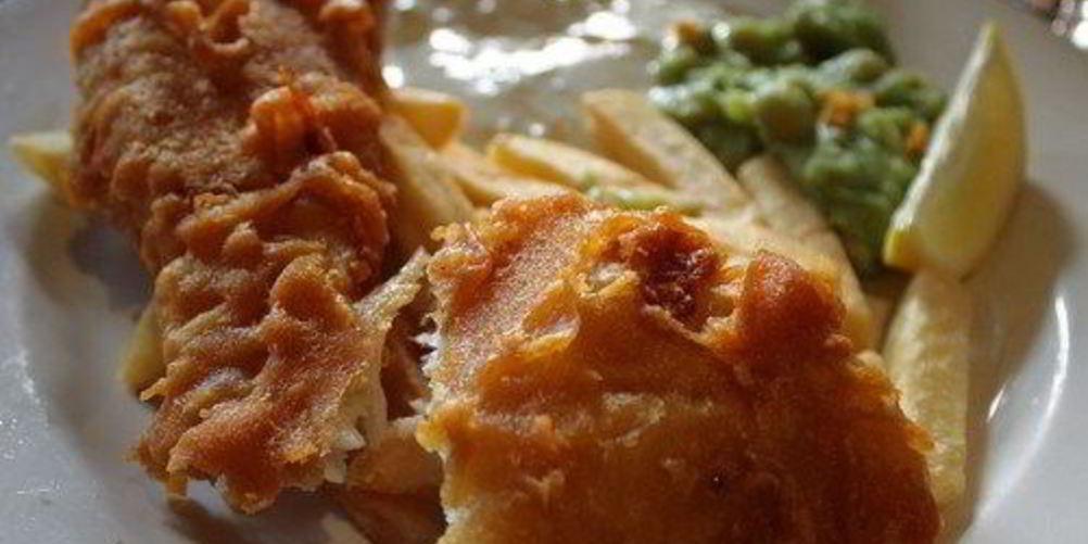 Как приготовить филе трески в корочке из картофельных чипсов с соусом тартар