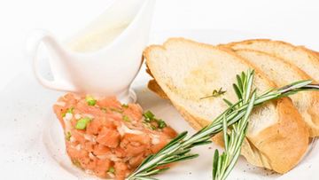 Рецепт Соуса тартар и тартар из лосося