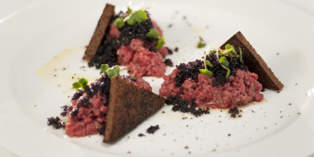 Как приготовить тартар из говядины с икрой палтуса