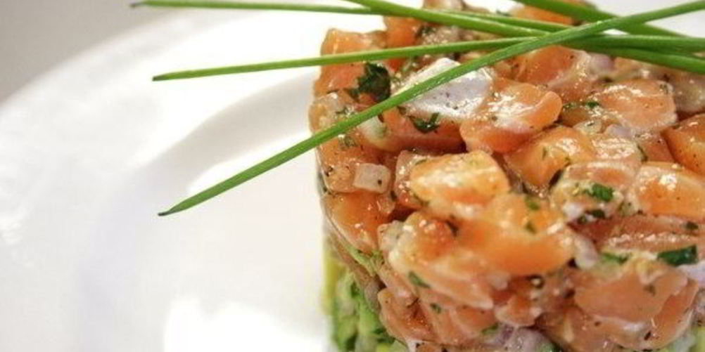 Как приготовить тартар из лосося и каперсов