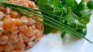 Рецепт Тартара из лосося с каперсами