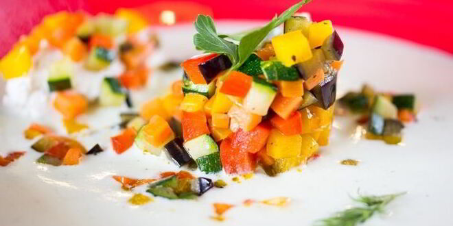 Рецепт тартара из овощей в соусе из йогурта