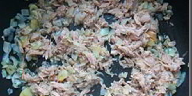 Рецепт томатного соуса с тунцом для спагетти