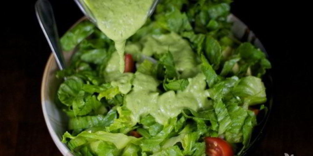 Как приготовить зеленый соус из авокадо