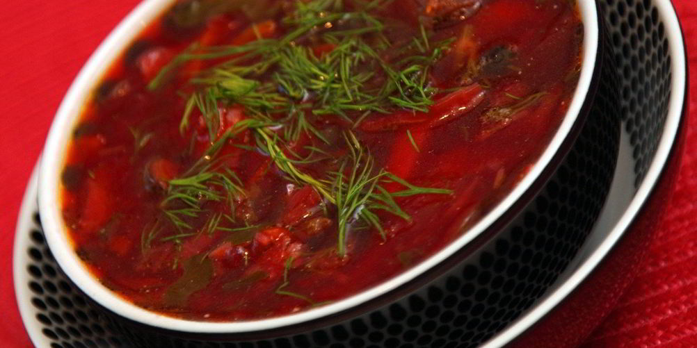 Как приготовить борщ домашний украинский на свиных ребрах