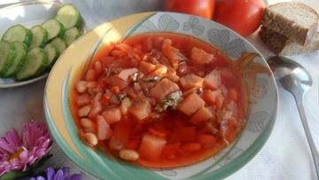 Рецепт Борща с килькой в томате и фасолью