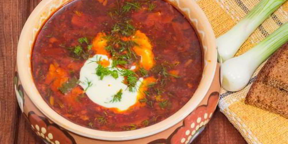 Как приготовить борщ с ревенем