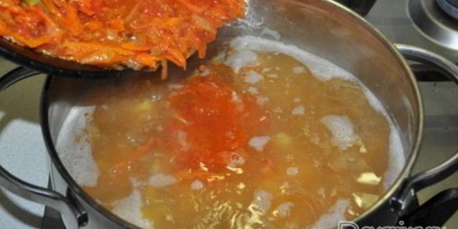 Рецепт борща со свекольной ботвой