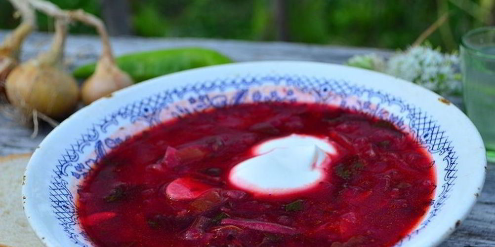 Как приготовить борщ в казане на костре