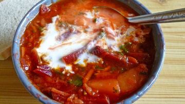 Рецепт Классического борща со свеклой и свиными ребрышками