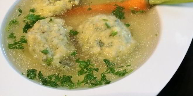 Рецепт куриного бульона с клецками