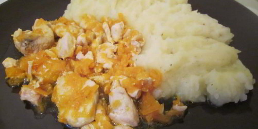 Как приготовить курицу тушеную с морковью в бульоне