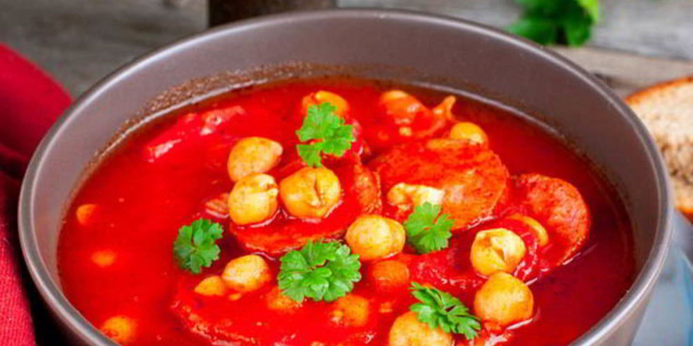 Как приготовить гаспачо с чоризо